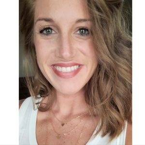 Meet your Posher, Erika